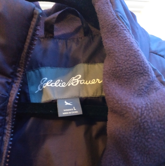 Down Jacket - Picture 2 of 5
